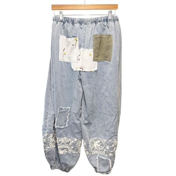 NWOT POL Floral Patchwork Denim Joggers, Size Medium - Picture 9 of 13